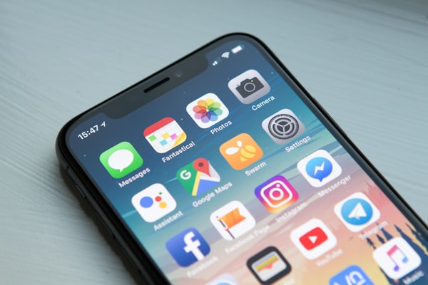 5 Alasan Bisnis Anda Wajib Punya Aplikasi Mobile di 2025